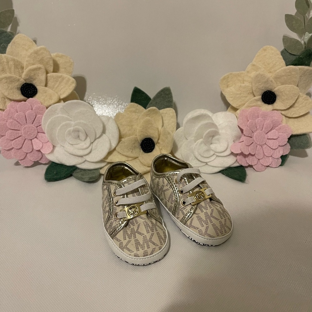 Michael Michael Kors Baby Shoes - Picture 4 of 5